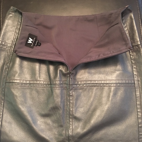 ❌SOLD❌ W By Worth Charcoal Gray Leather Pencil - Picture 6 of 8